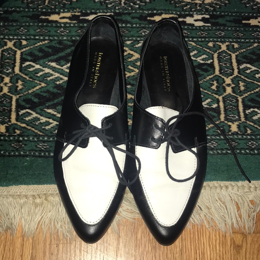 Town & Shoes Tuxedo Oxford
